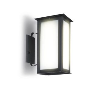 FAROL METALICO CON MENSULA NEGRO E27 A: 15 H: 30 Prof: 25 cm