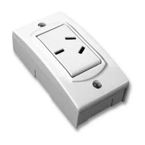 Toma Doméstica Exterior 1x220V+T 10A Blanco Extra Chata